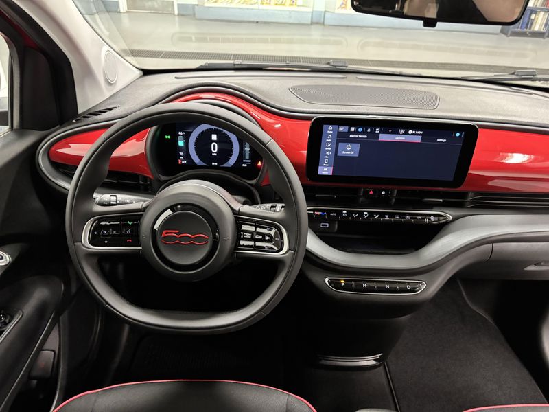 New 2024 Fiat 500e Inspi(red)Image 15