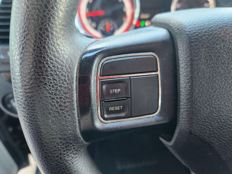 Used 2012 Dodge Grand Caravan SE