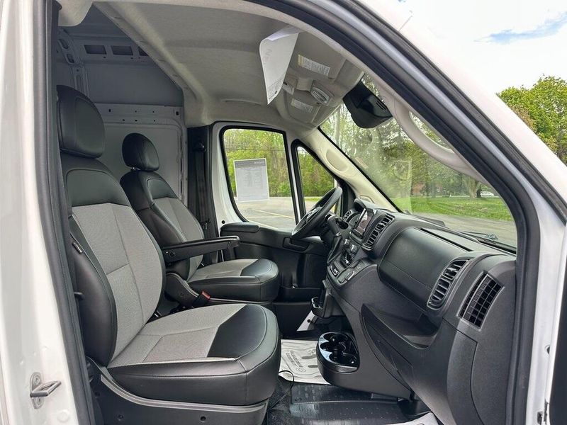 2023 RAM ProMaster 2500 High RoofImage 23