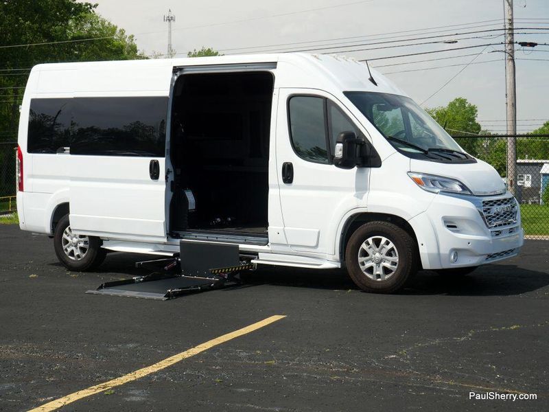 2024 RAM Promaster 2500 Slt+ Window Van High Roof 159
