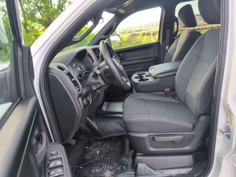 2022 RAM 2500 TradesmanImage 12