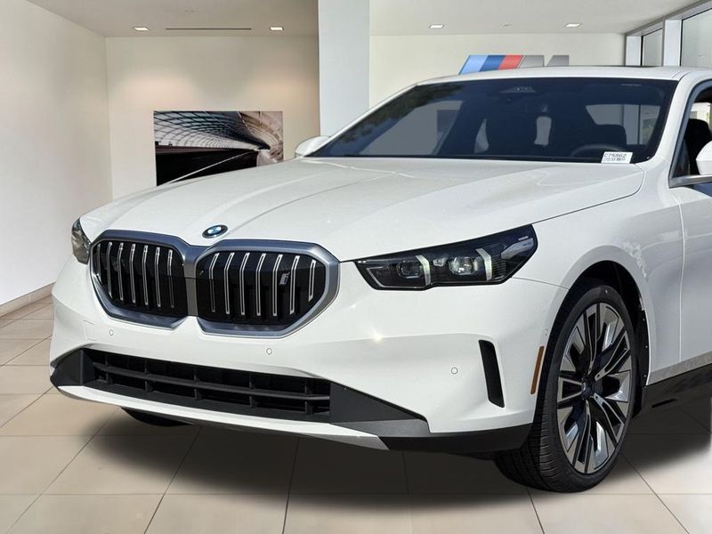 2025 BMW i5 eDrive40Image 10
