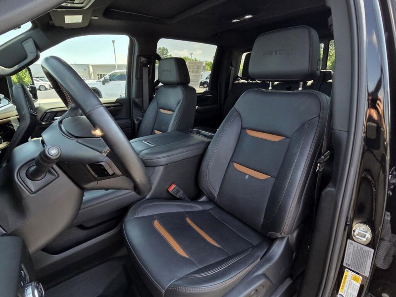 Used 2024 GMC Sierra 2500HD AT4