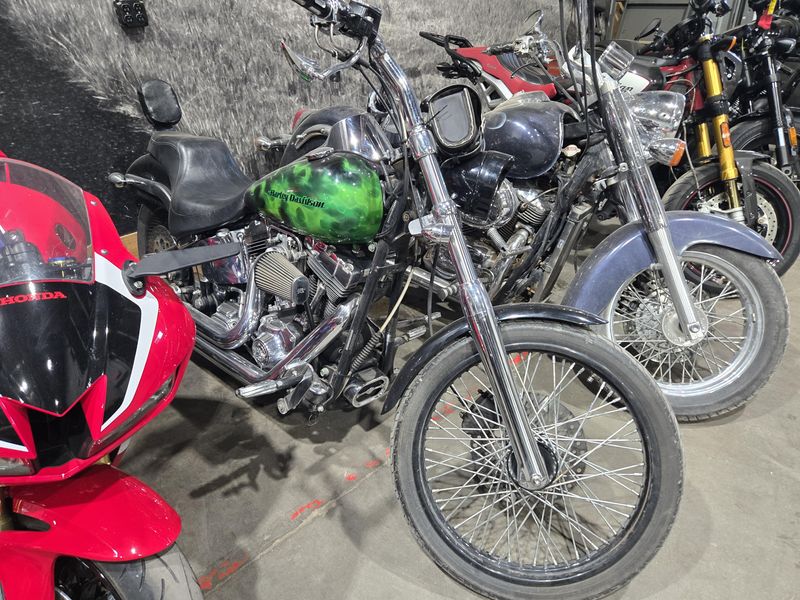 USED 2002 HARLEY SOFTAIL DUECE Image 2