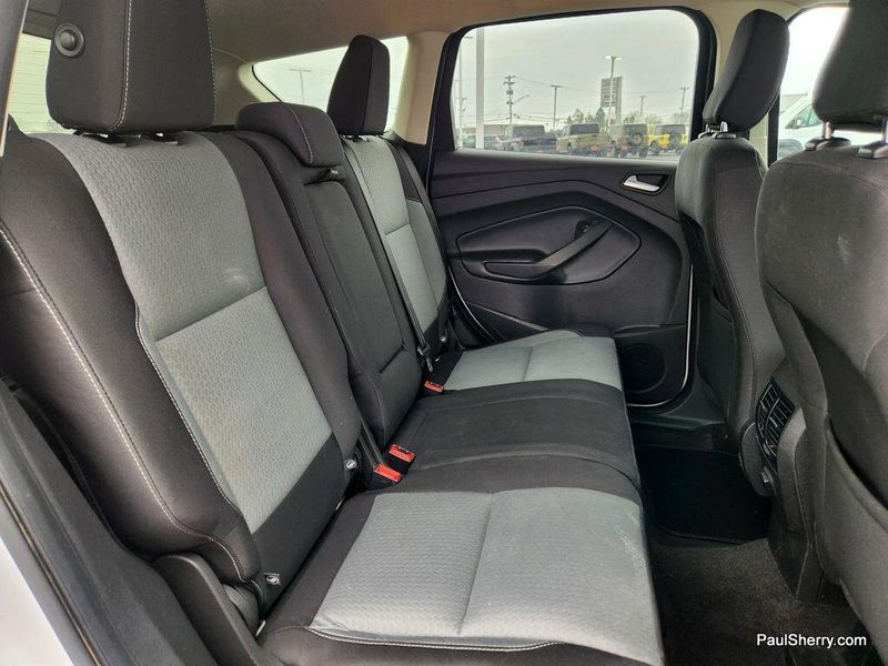 2018 Ford Escape SEImage 39