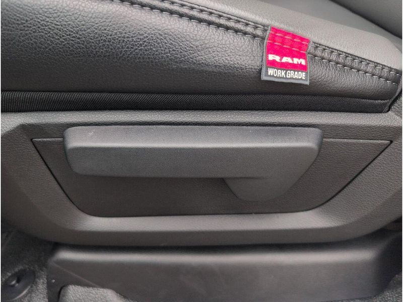 New 2026 RAM 3500 Tradesman Crew Cab Chassis 4x4 60