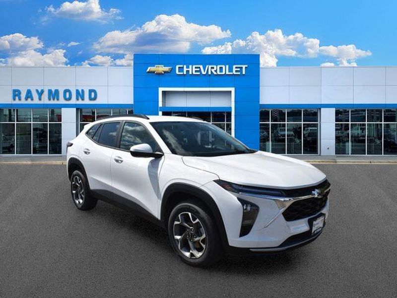 New 2026 Chevrolet Trax LTImage 1