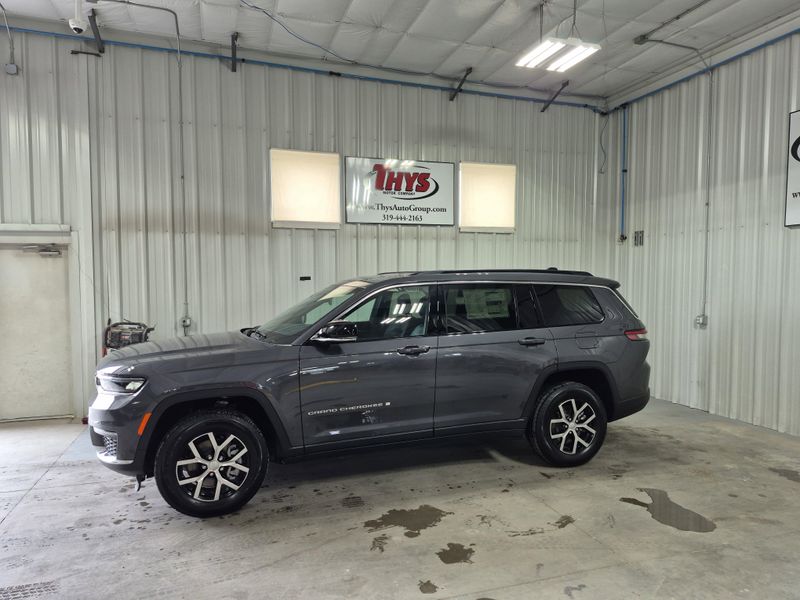 2025 Jeep Grand Cherokee L Limited 4x4Image 23