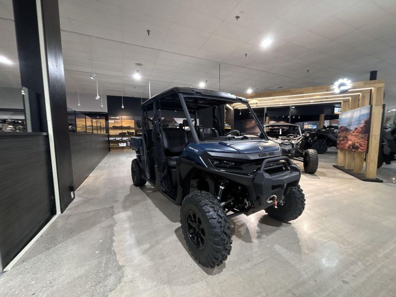 New 2026 Can-Am DEFENDER MAX XT HD11 WITH 10.25 IN. INFOTAINMENT Image 10
