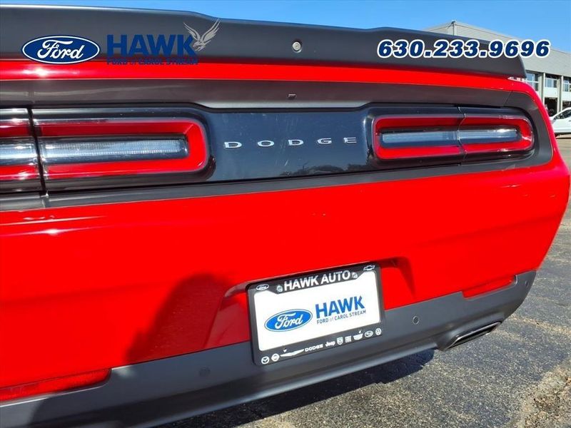 2019 Dodge Challenger SXT photo 27