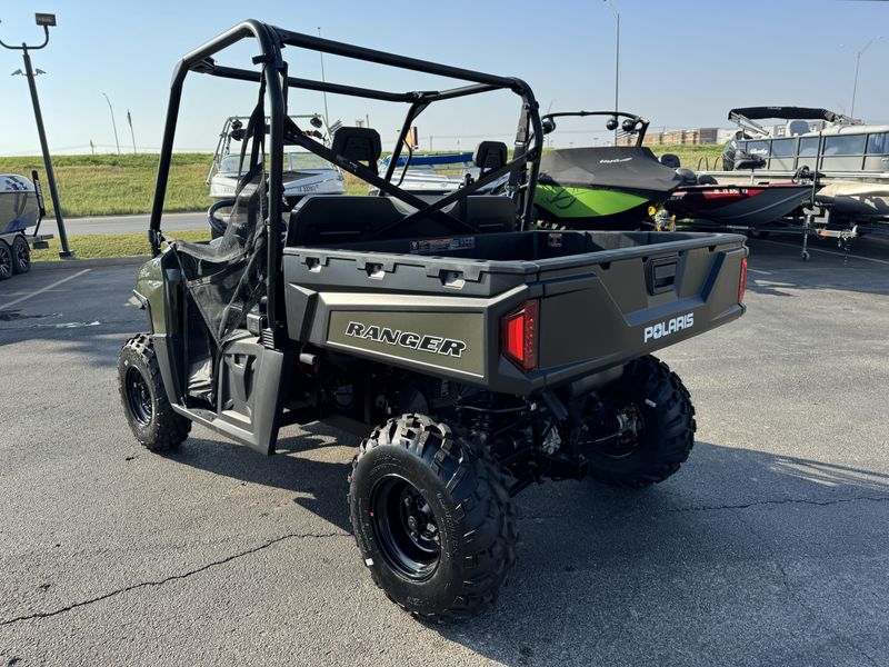 2025 POLARIS RANGER 570 FULLSIZE SAGE GREEN in a SAGE GREEN exterior color. Family PowerSports (877) 886-1997 familypowersports.com 