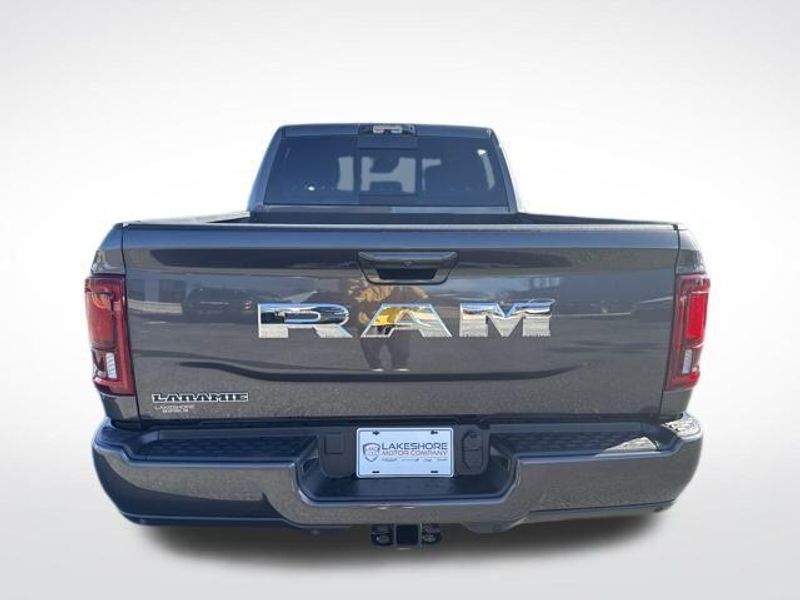 2026 RAM 2500 Laramie Crew Cab 4x2 6'4' Box