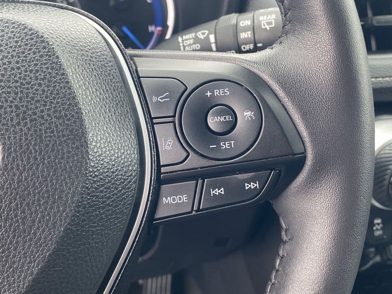 2024 Toyota RAV4 XLEImage 28