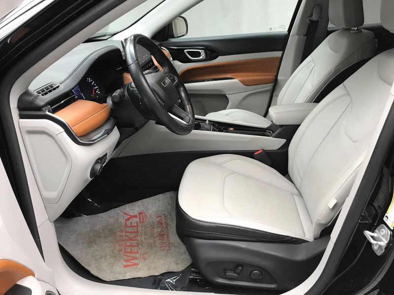 2022 Jeep Compass Limited photo 4