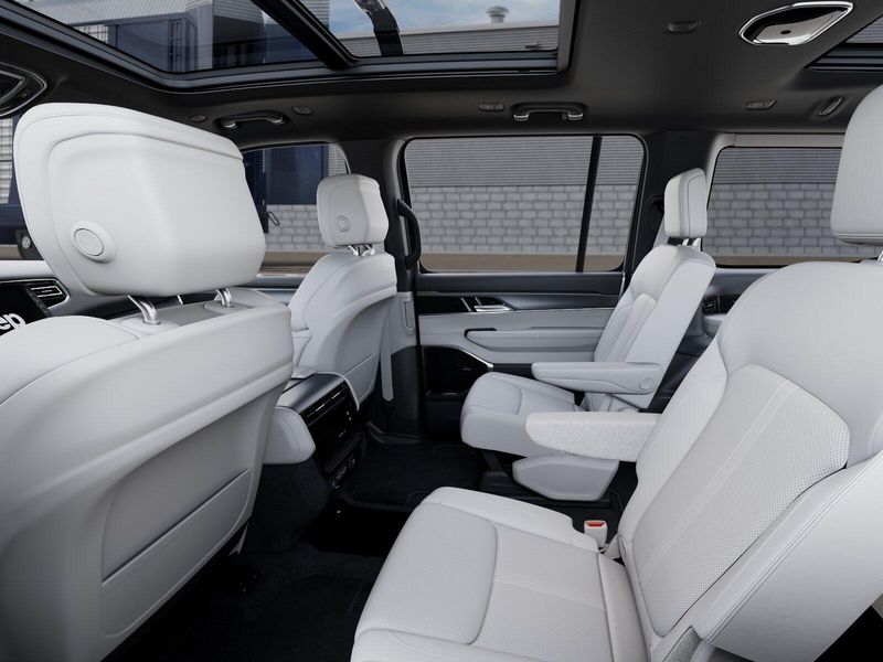 2026 Jeep Grand Wagoneer 4x4Image 23