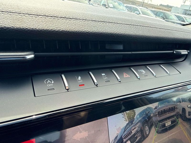 New 2026 Jeep Grand Cherokee Limited Reserve 4x4