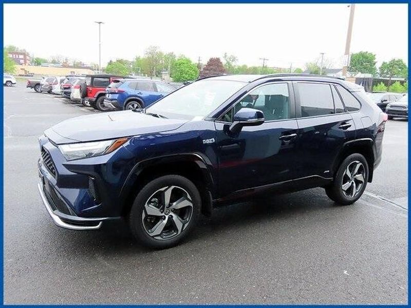 2024 Toyota RAV4 Prime SEImage 1