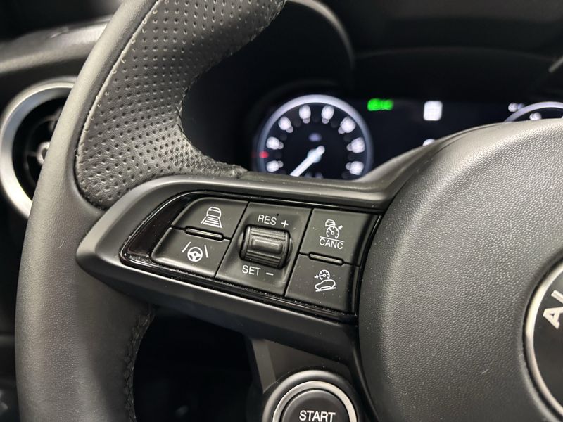 2024 Alfa Romeo Stelvio Ti AWD w/Activ AsstImage 29