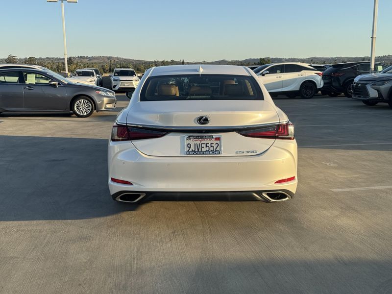 Used 2024 Lexus ES 350Image 8