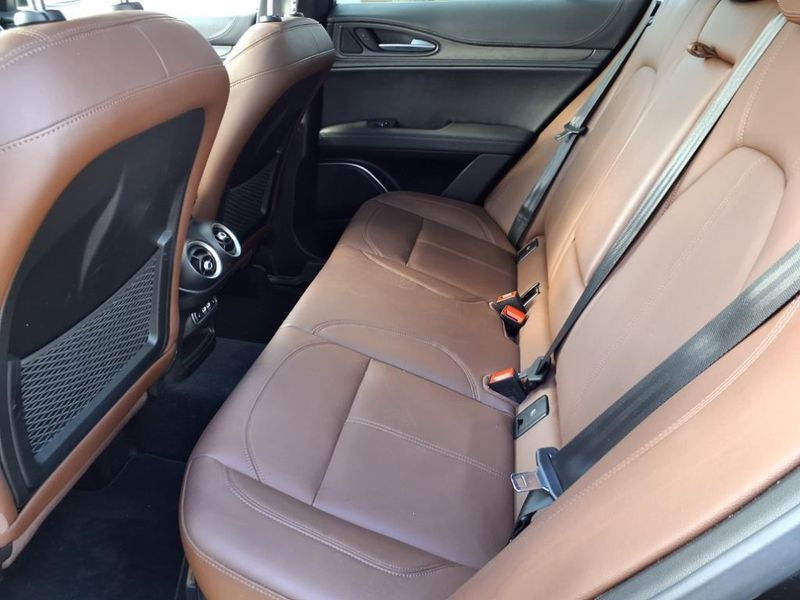 Used 2022 Alfa Romeo Stelvio TiImage 14