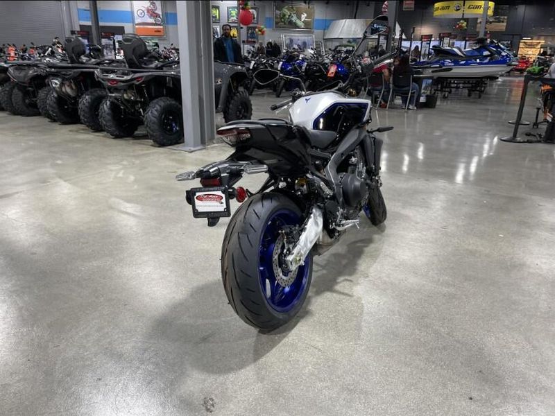 New 2025 Yamaha MT-09 SP Image 18