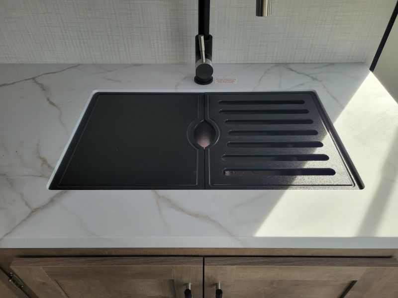 New 2026 KEYSTONE SPRINGDALE 31 SUNROOM Image 27