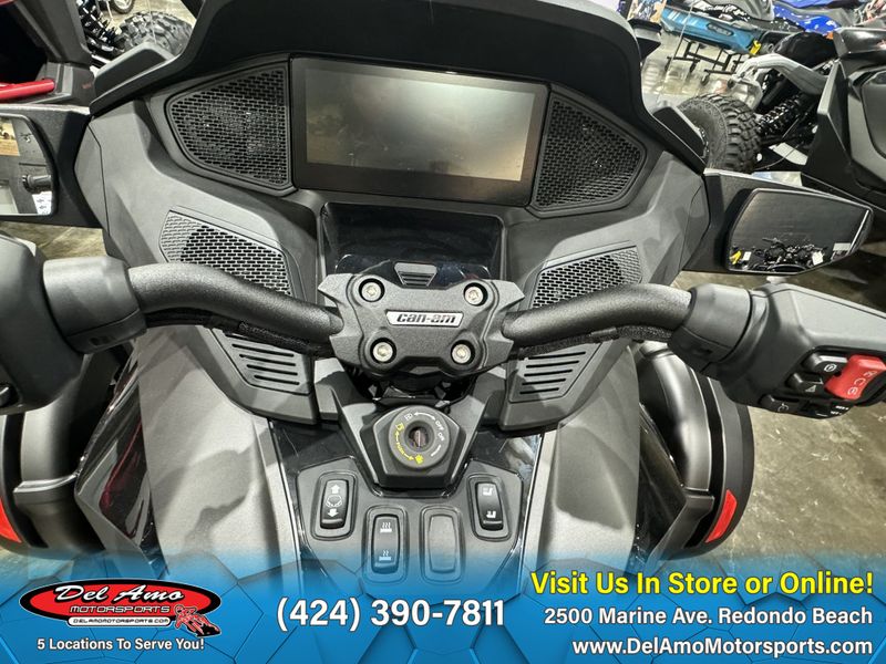 2024 Can-Am SPYDER RT LIMITED (SE6)Image 13