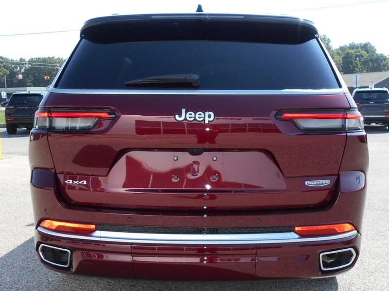 New 2025 Jeep Grand Cherokee L Summit Reserve 4x4Image 38