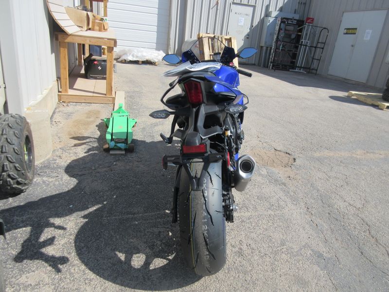 NEW 2026 YAMAHA YZF-R1 Image 15