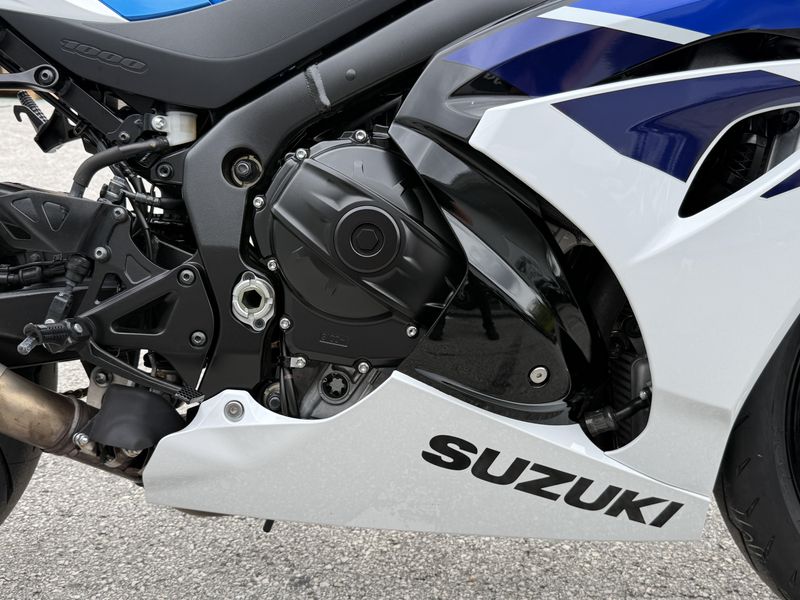 2025 Suzuki GSX-R1000RZ