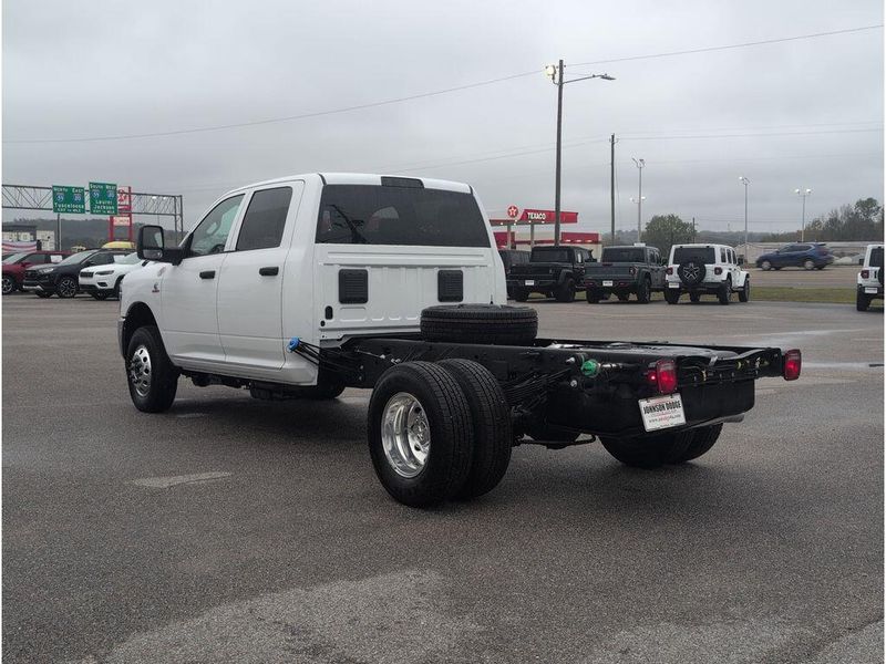 New 2026 RAM 3500 Tradesman Crew Cab Chassis 4x4 60