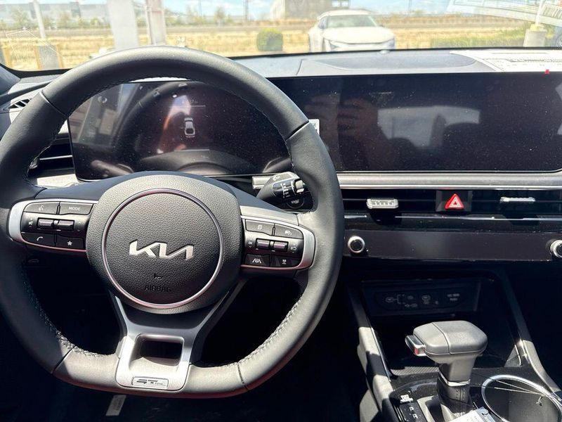 New 2026 Kia K5 GT-LineImage 10