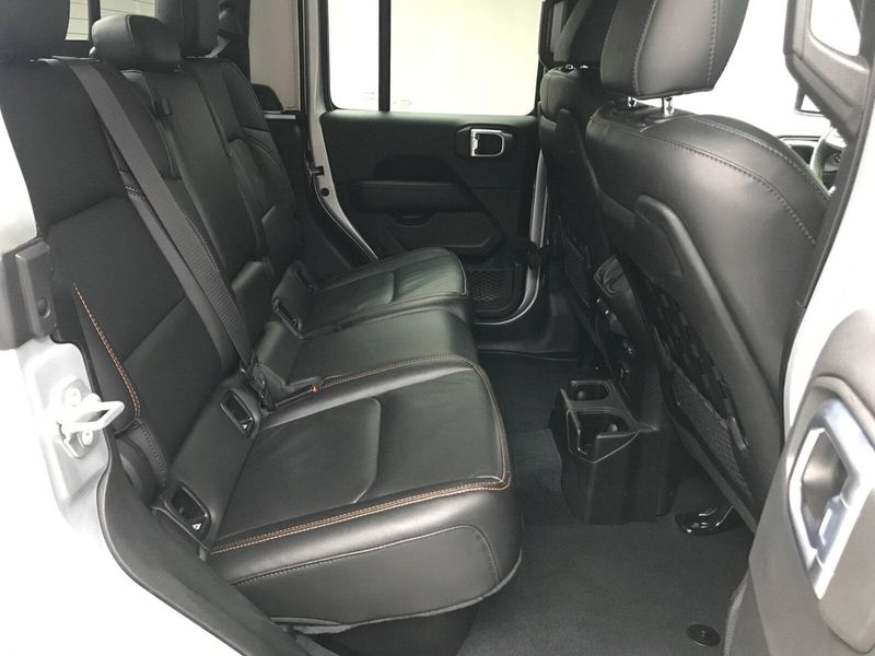 2022 Jeep Gladiator MojaveImage 13