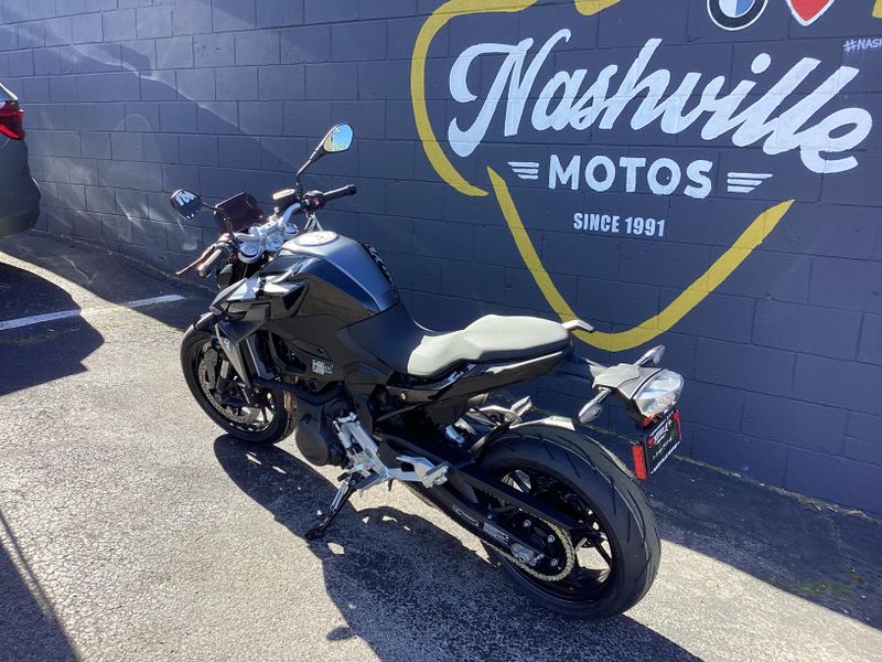 2024 BMW F 900 R 