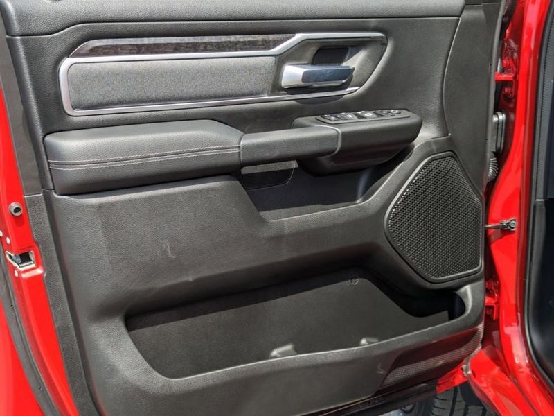2023 RAM 1500 Big Horn Crew Cab 4x4 5