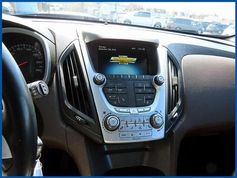 2012 Chevrolet Equinox LTZImage 14