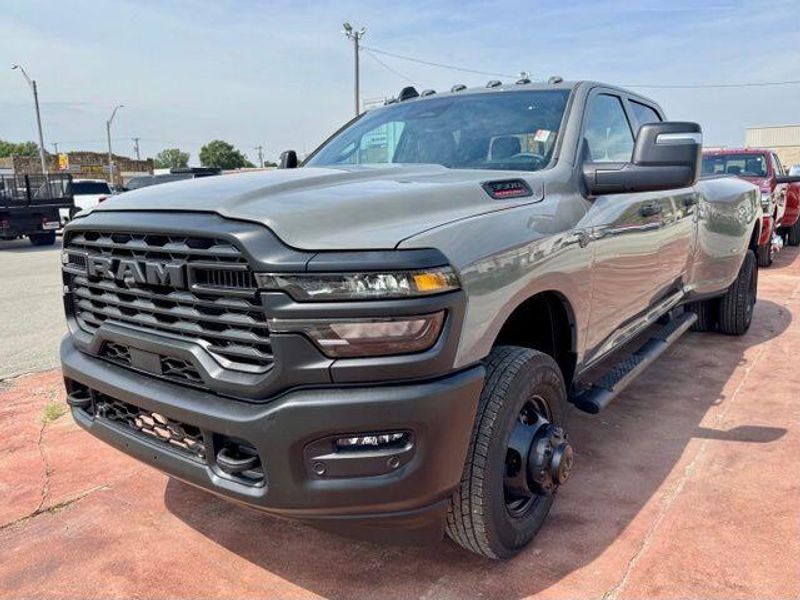 New 2027 RAM 3500 TradesmanImage 2