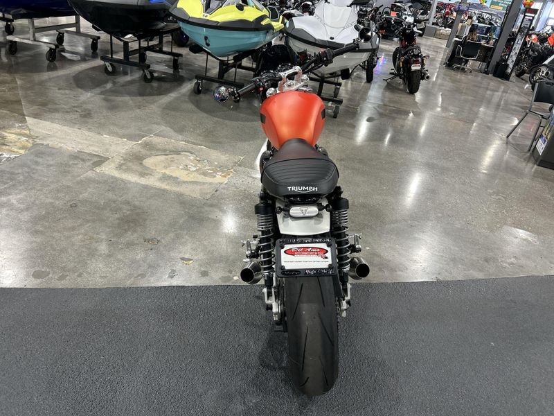2023 Triumph SPEED TWIN 1200  in a MATTE BAJA ORANGE exterior color. Del Amo Motorsports of Redondo Beach (424) 390-7811 delamomotorsports.com 