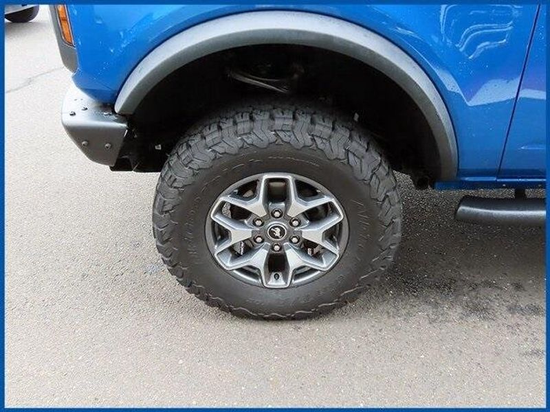 2022 Ford Bronco Badlands photo 4