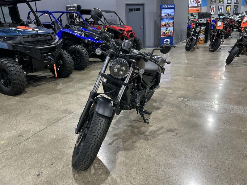 2022 Honda REBEL 300 ABS  in a BLACK exterior color. Del Amo Motorsports of Redondo Beach (424) 390-7811 delamomotorsports.com 