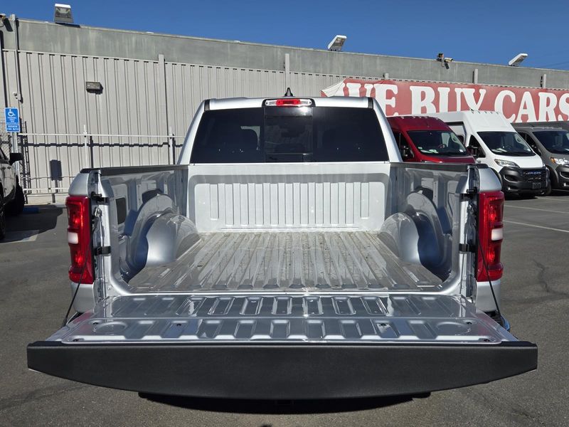 New 2026 RAM 1500 Tradesman Crew Cab 4x2 5'7' Box