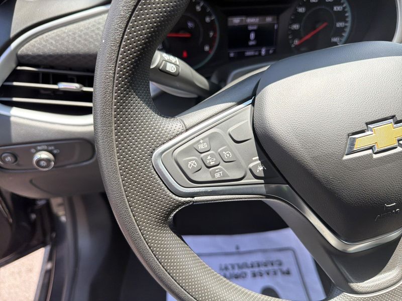 Used 2023 Chevrolet Malibu LSImage 38