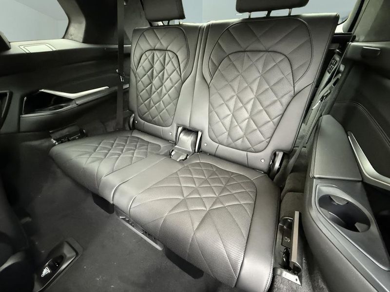 2026 BMW X7 xDrive40iImage 29