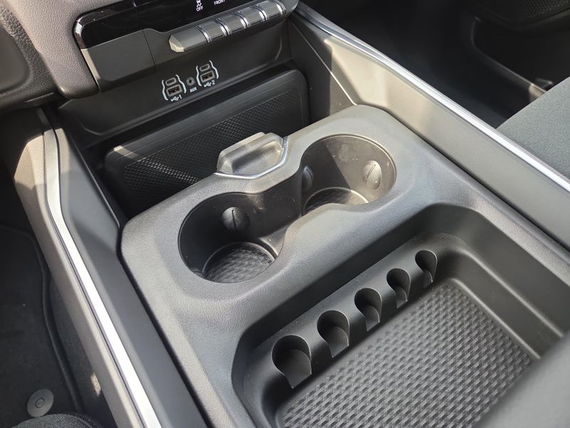 2026 Ram 1500 Big Horn photo 12