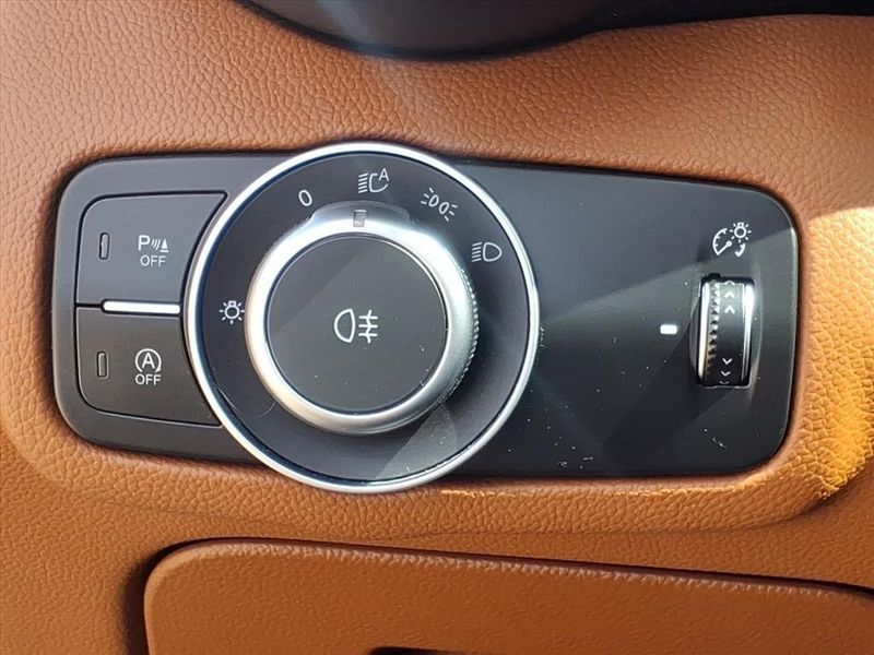 Used 2019 Alfa Romeo Giulia Image 18