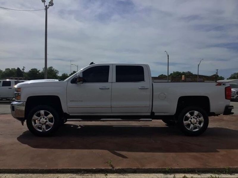 2017 Chevrolet Silverado 2500HD LTZImage 2