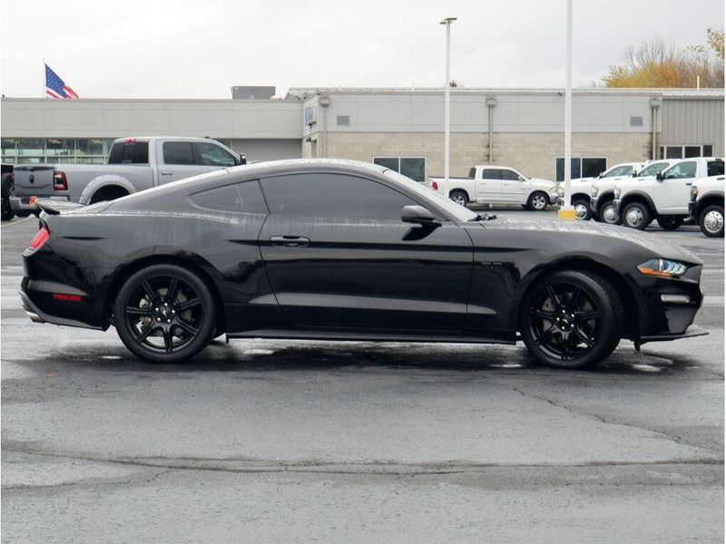 2019 Ford Mustang GT Premium BlackImage 9