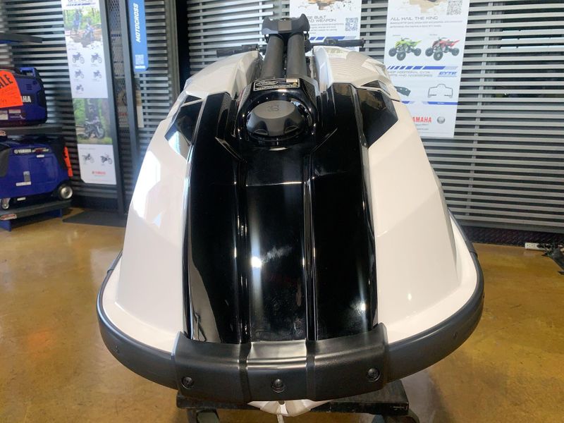 2025 Yamaha Superjet Image 13