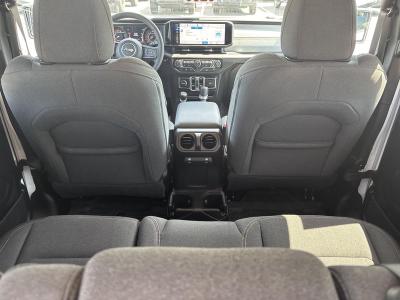 Used 2026 Jeep Wrangler Sport SImage 37