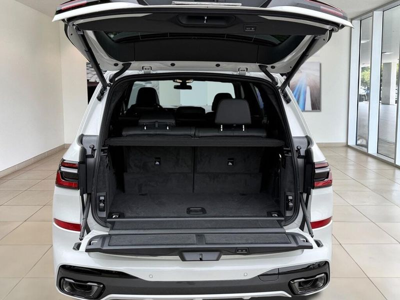 2026 BMW X7 xDrive40iImage 15